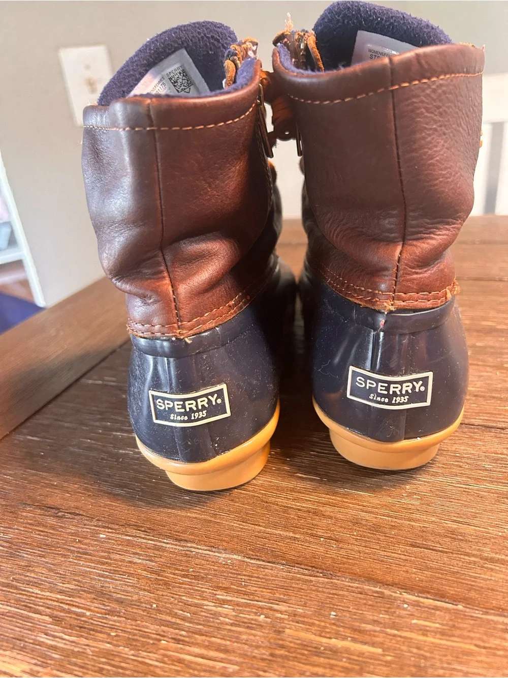 Sperry saltwater duck boots size 9